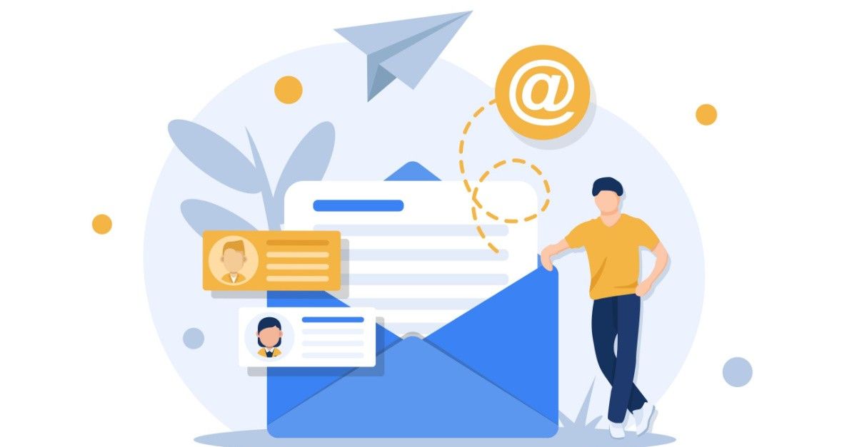 Constant Contact vs Mailchimp.jpeg